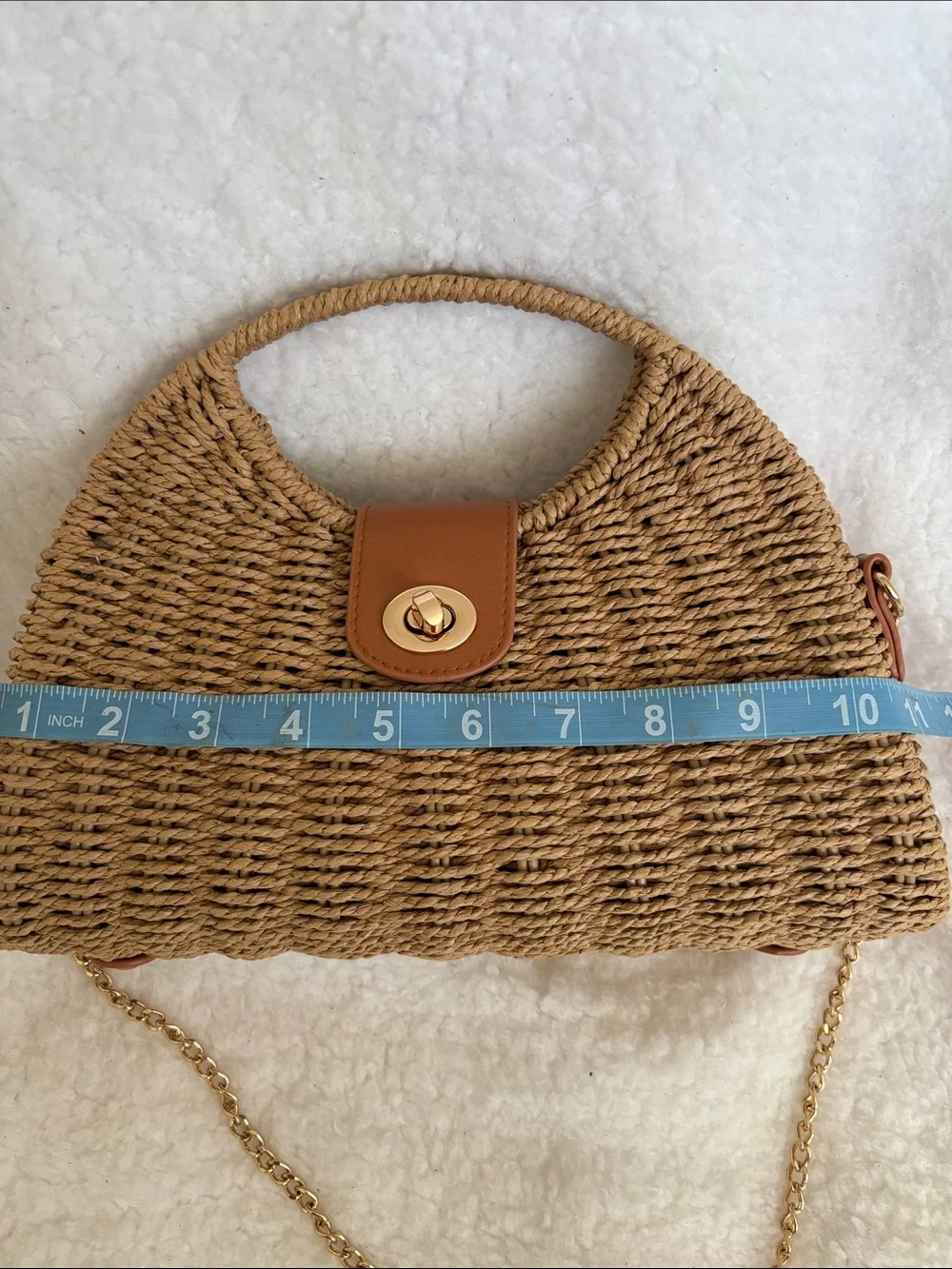 Tommy Bahama Woven Straw Crossbody Bag with Gold Chain - Picture 9 of 11